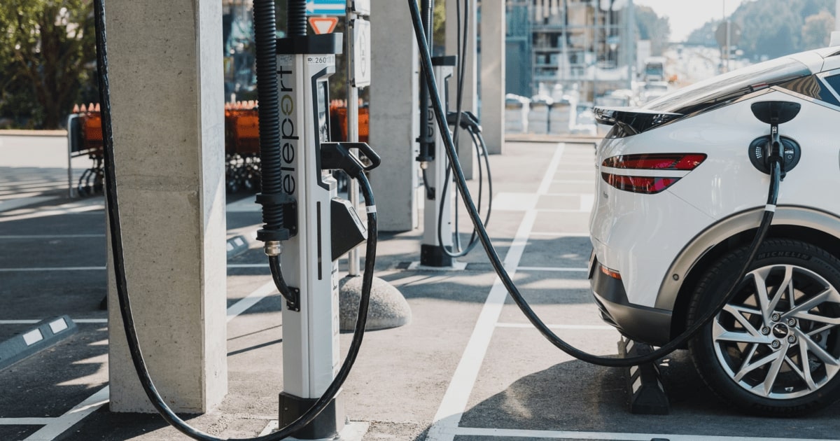 EV vs ICE Comparison: Which Car Wins on Cost, Efficiency, and Sustainability? - 3 how far an electric car can go on a single charge