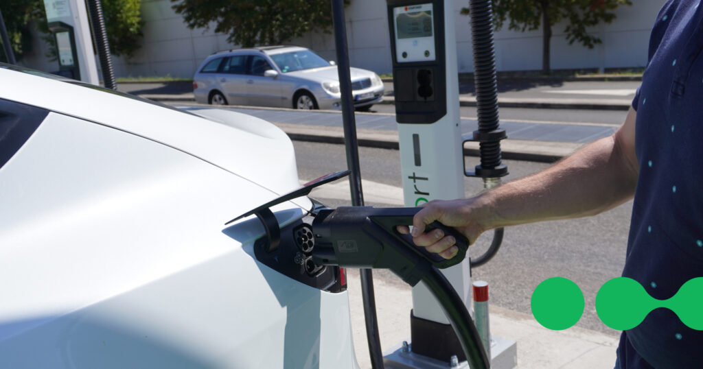 How Much Does it Cost to Charge an Electric Car: The Hard Numbers - 1
