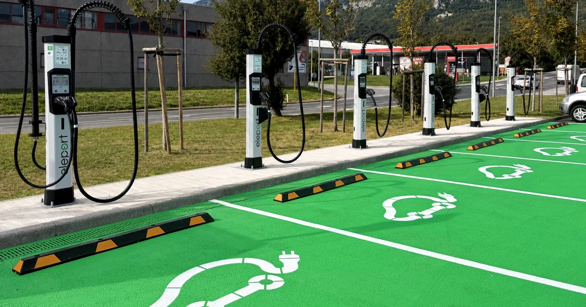 is charging an electric car cheaper than gas